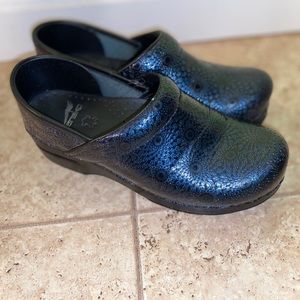 Dansko Professional Clogs Size 39 - Like New